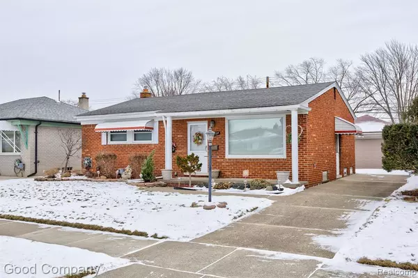 24554 WILLOWBY Avenue, Eastpointe, MI 48021