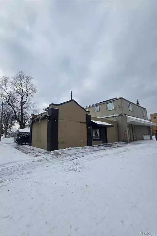 3318 S SAGINAW Street, Flint, MI 48503