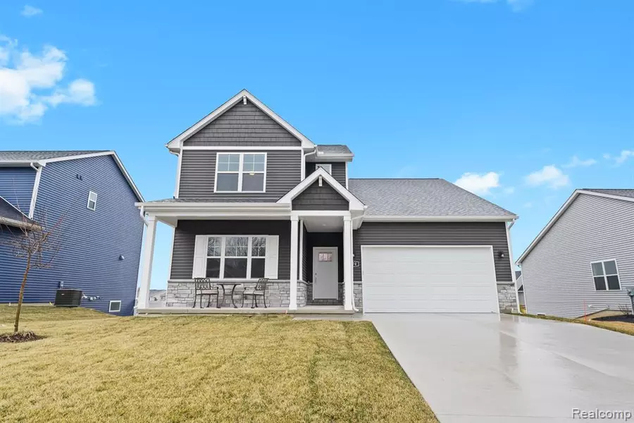 370 Jubilee Drive, Whitmore Lake, MI 48189