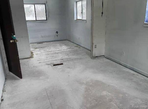 Imlay City, MI 48444,2305 S FAIRGROUNDS Road