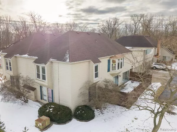 Grosse Ile, MI 48138,8095 COLONY Drive