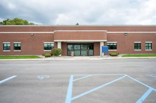 Flint, MI 48503,2702 ROBERT T LONGWAY #5 Boulevard