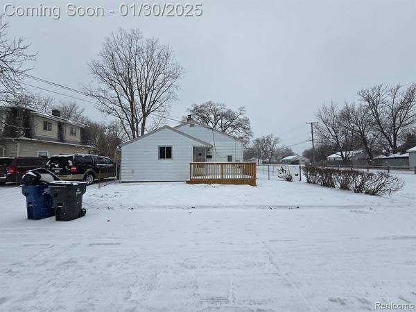 32004 CHEBOYGAN, Westland, MI 48186