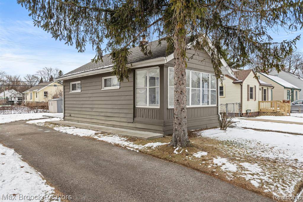 Ferndale, MI 48220,662 E SARATOGA Street