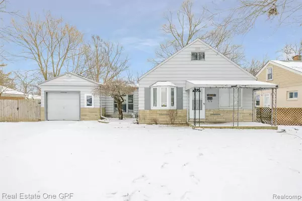 Dearborn Heights, MI 48125,5407 HIPP Street