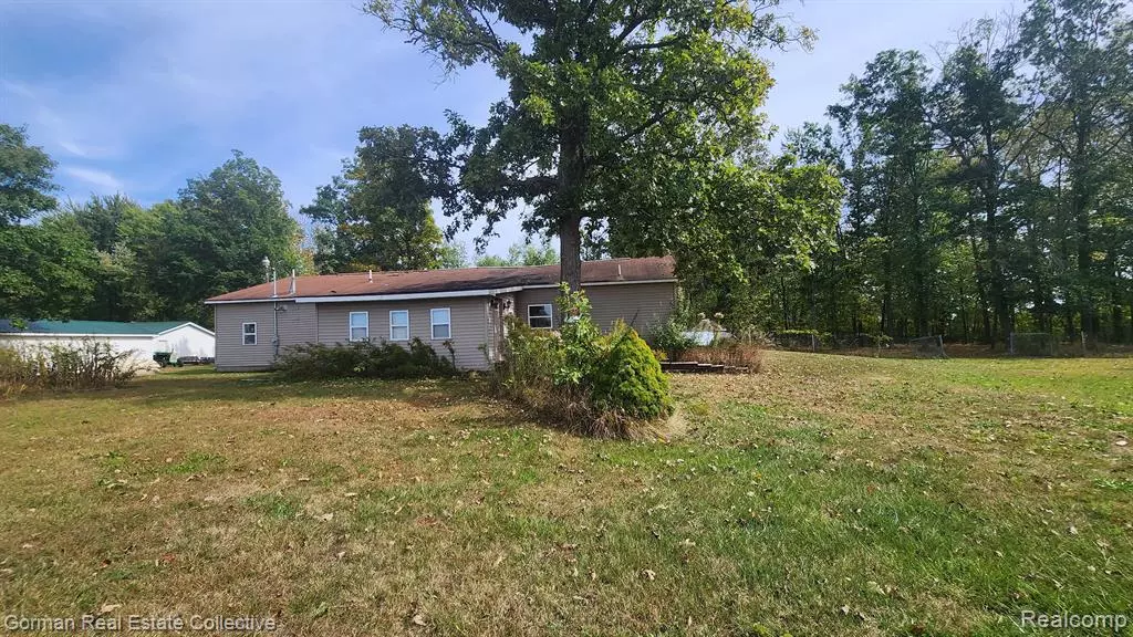 4865 S STEEL Road, Merrill, MI 48637