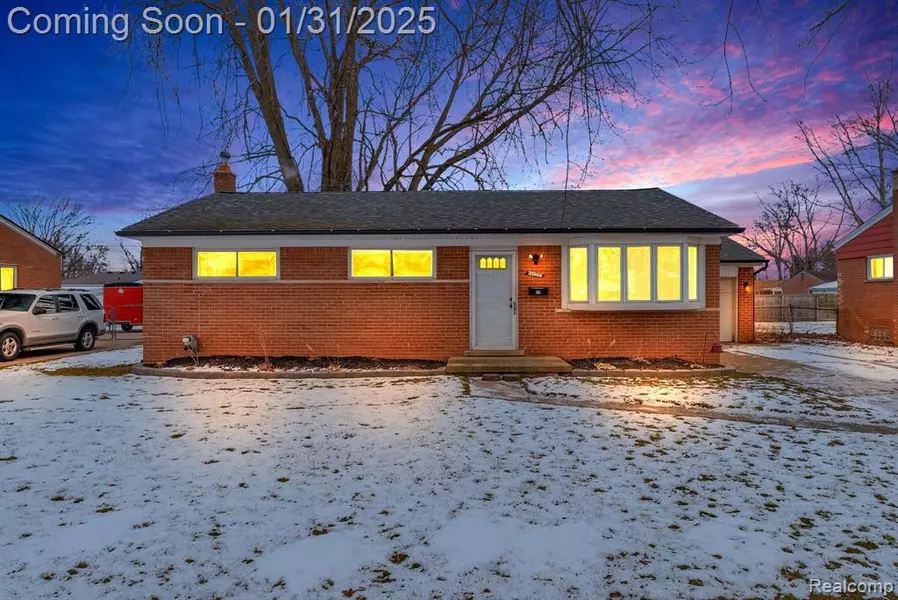 35906 SHERBORNE Drive, Clinton Twp, MI 48035