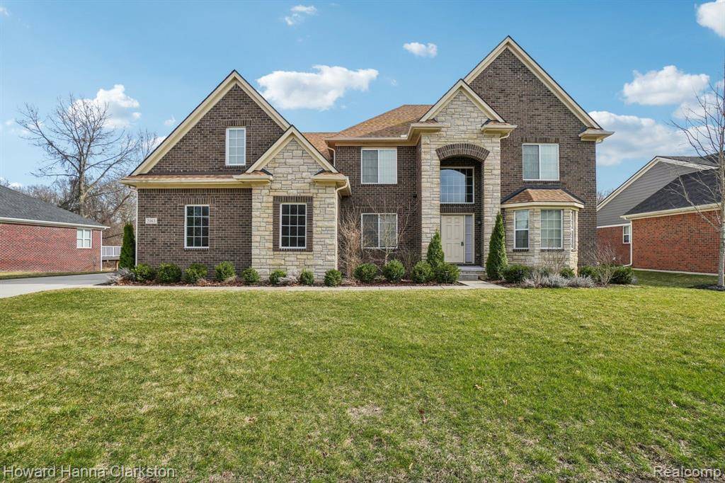 2163 Craigend Lane, Lake Orion, MI 48362