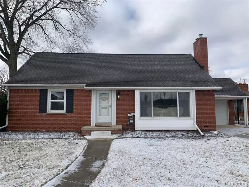 2342 VERNON Street, Trenton, MI 48183