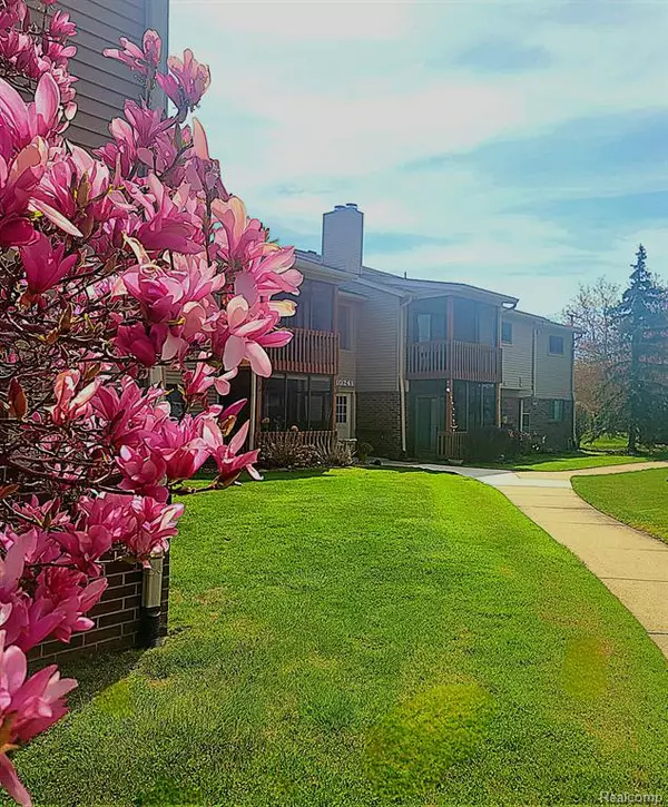 Grosse Ile, MI 48138,10241 NANCYS Boulevard