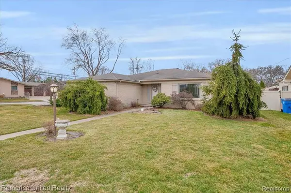 Dearborn Heights, MI 48127,1717 KINMORE Street