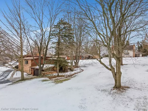 Rochester Hills, MI 48309,124 Rochdale S Drive