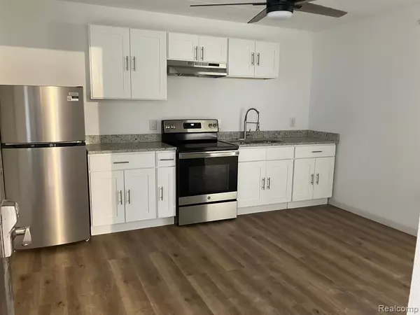 Bay City, MI 48708,1305 WASHINGTON Avenue