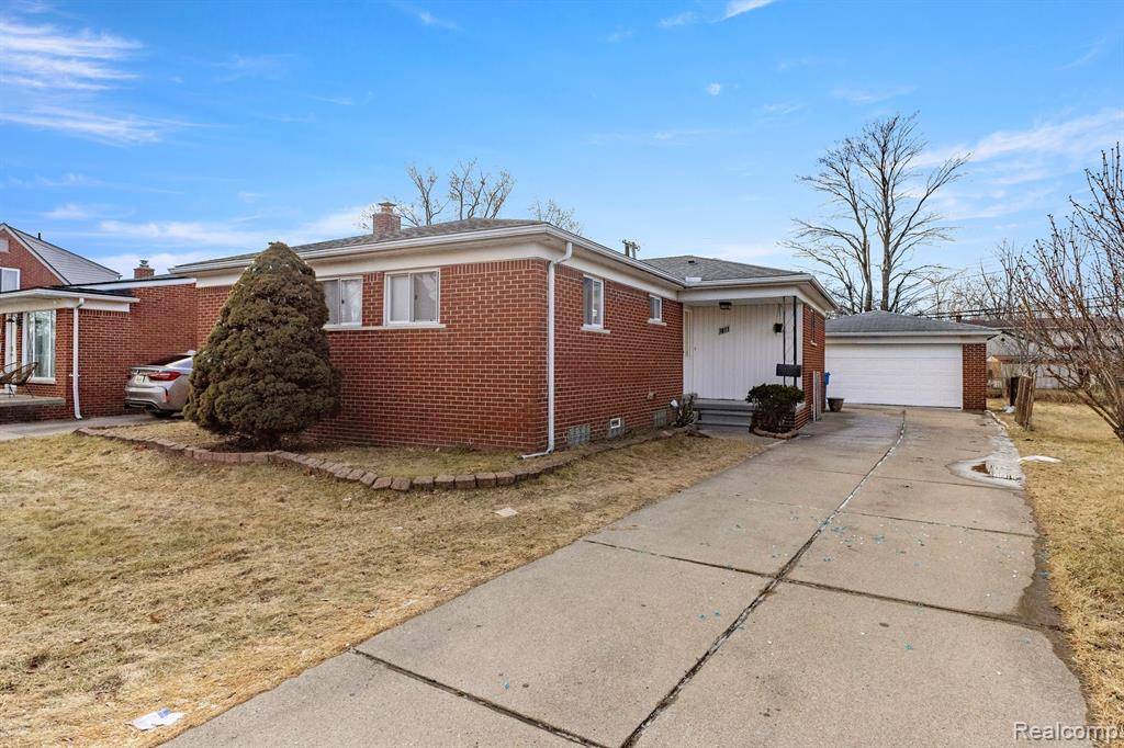 Dearborn Heights, MI 48127,7011 ROSEMARY Street