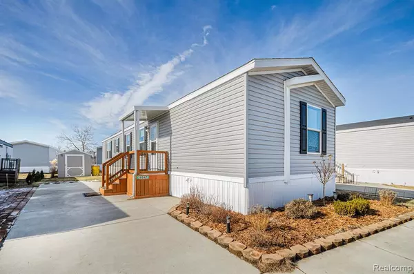 Clinton Twp, MI 48038,38047 Leverette Avenue