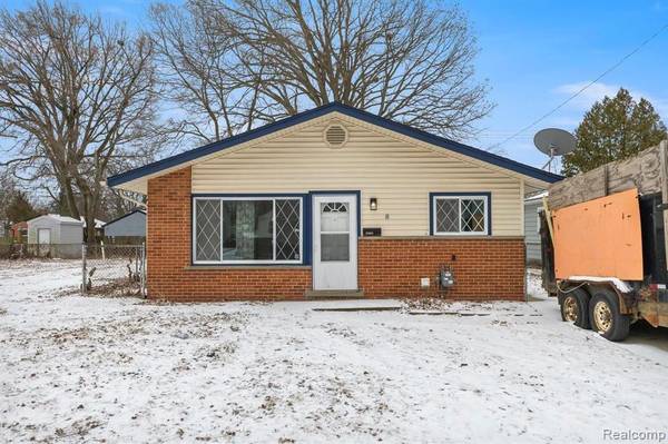 25669 ANNAPOLIS Street, Dearborn Heights, MI 48125