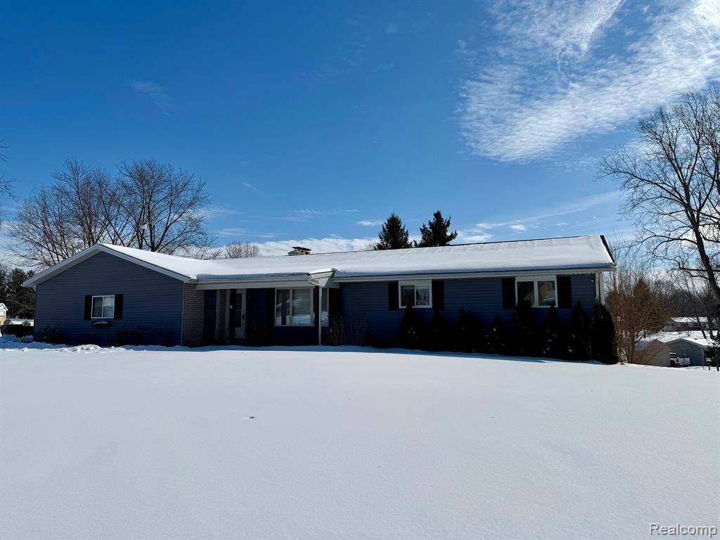 931 MARY Drive, Lapeer, MI 48446