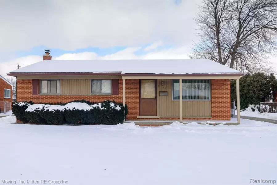 2137 WINSTON Drive, Sterling Heights, MI 48310