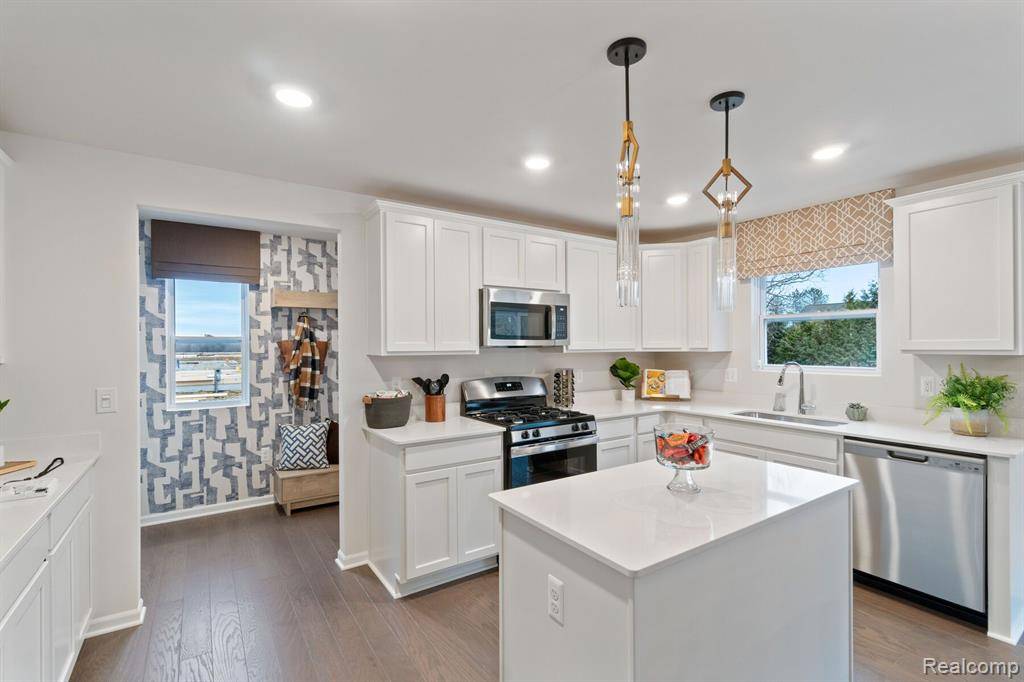 White Lake, MI,8338 SILICA Drive