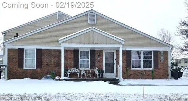 24684 SPRING Lane, Harrison Township, MI