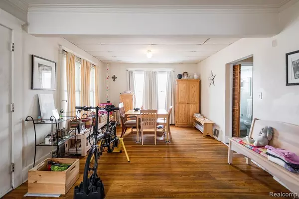 Royal Oak, MI 48067,319 W PARENT Avenue