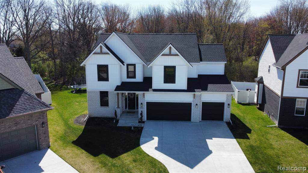 Chesterfield, MI 48047,47362 BAYSIDE E Circle