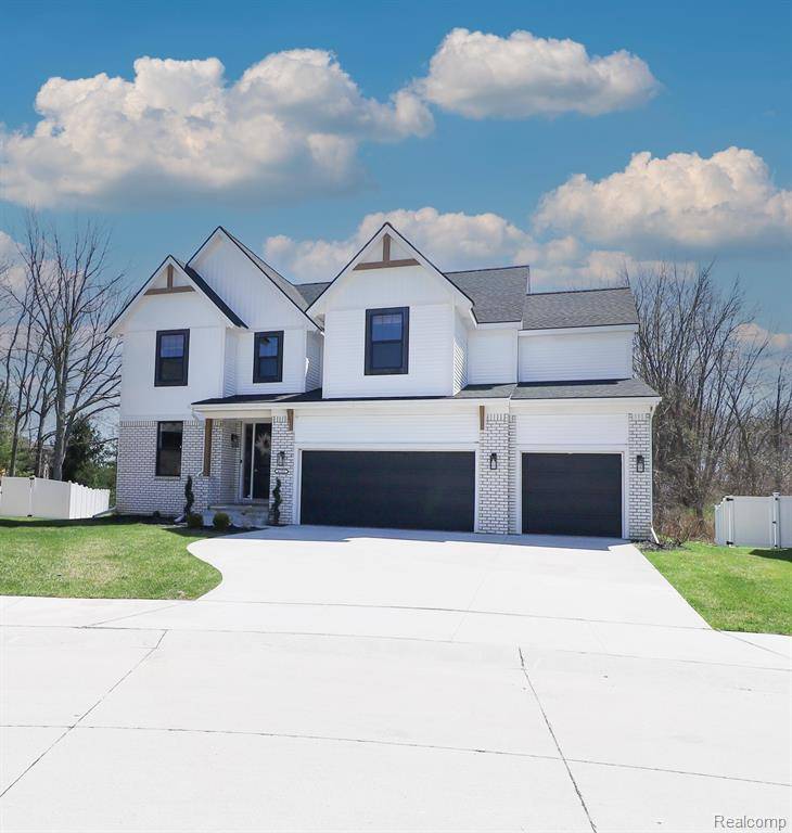Chesterfield, MI 48047,47362 BAYSIDE E Circle