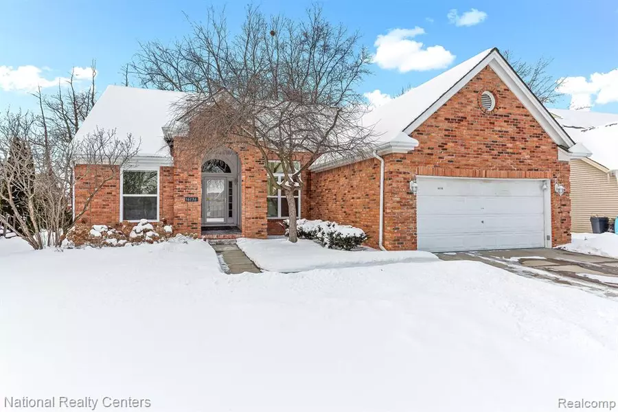 16136 Aspen Hollow Drive, Fenton, MI 48430
