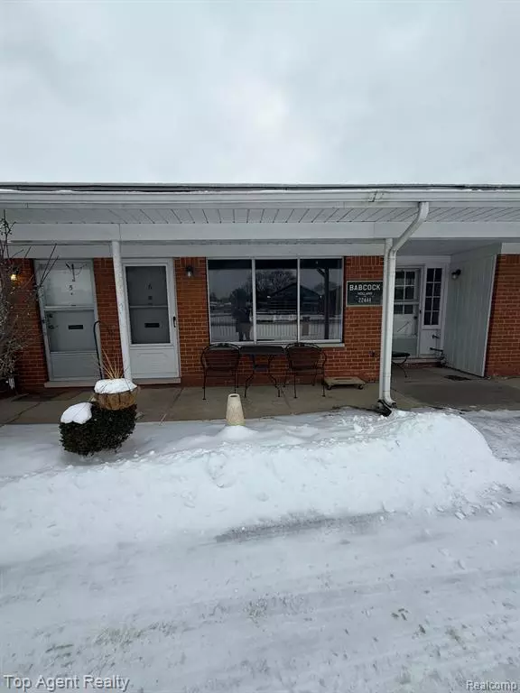 Eastpointe, MI 48021,22444 S KELLY Road