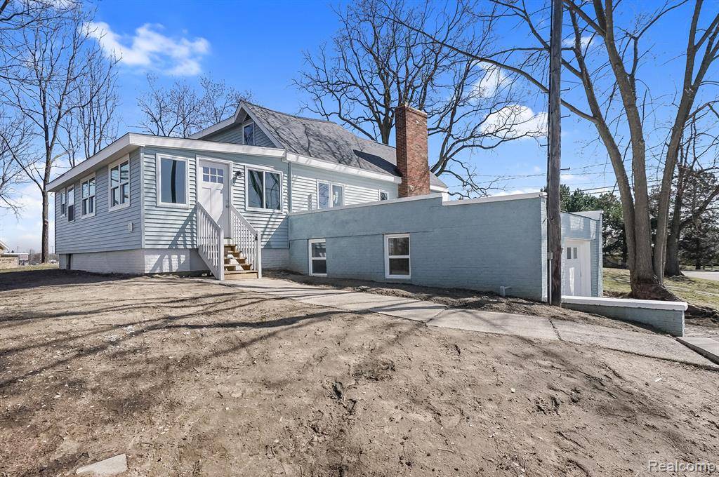 Burton, MI 48529,1449 E MAPLE Avenue
