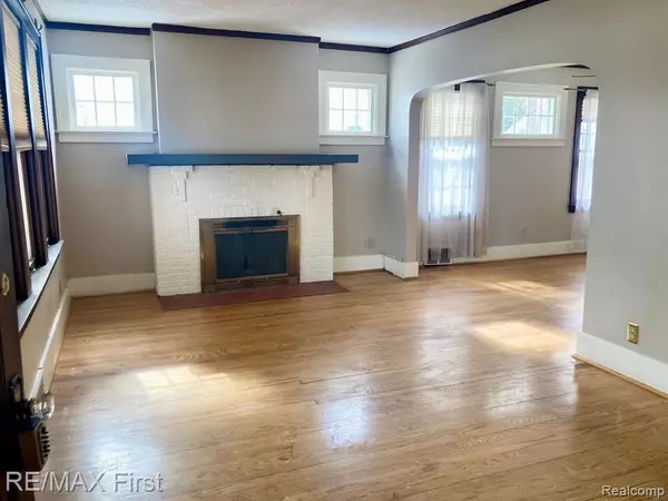 Royal Oak, MI 48067,220 OAKDALE Street
