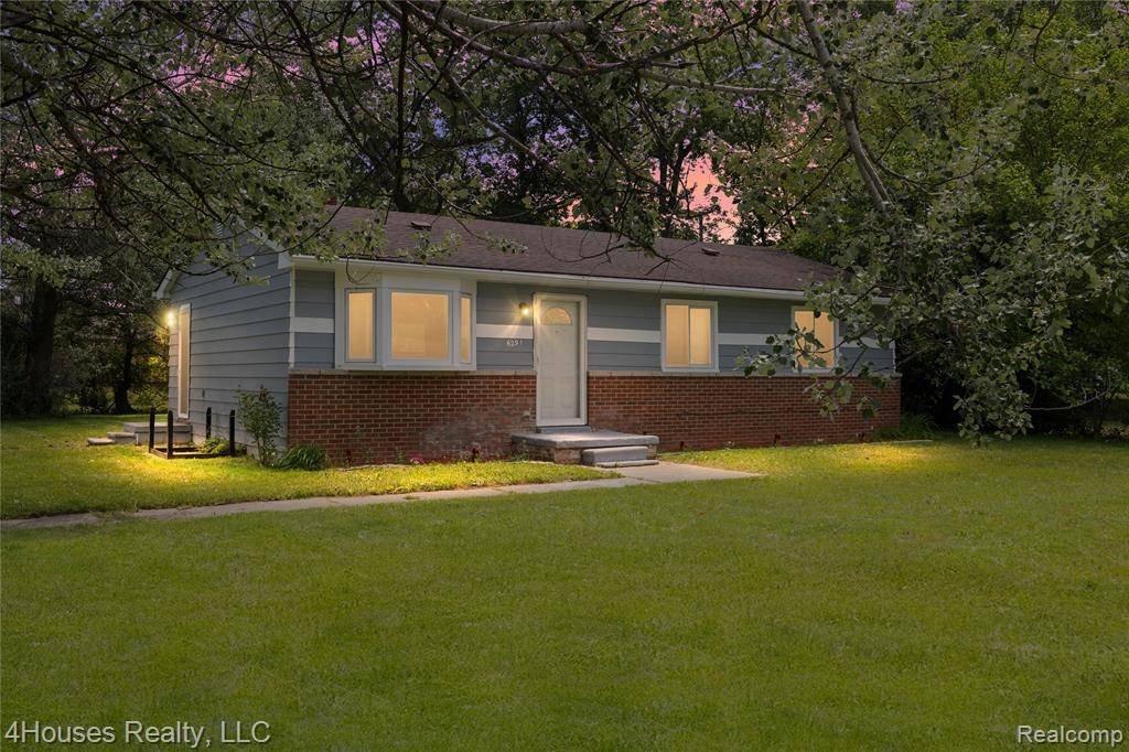 6291 EDMUND Street, Romulus, MI 48174