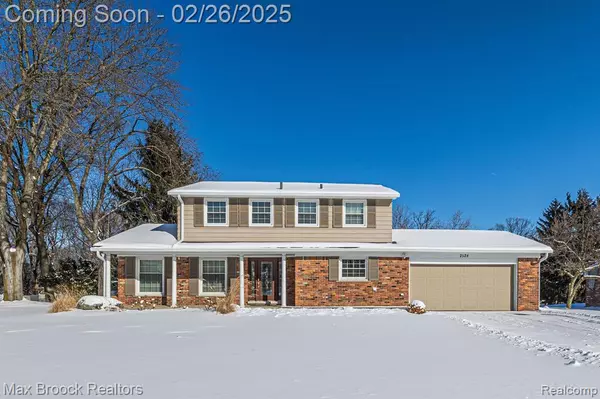 2528 RAMBLING Way, Bloomfield Hills, MI 48302