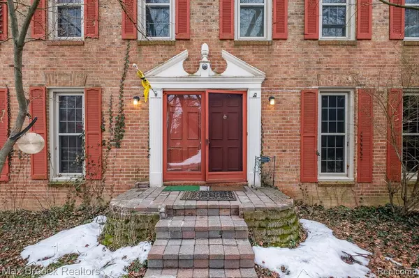 West Bloomfield, MI 48323,3407 BUCKINGHAM Trail