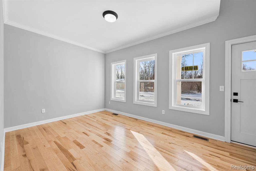 Grand Blanc, MI 48439,2394 Village Woods Drive