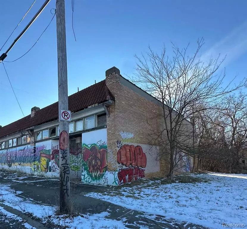 Flint, MI 48506,1550 DAVISON Road