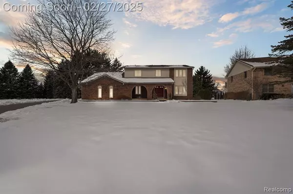 3644 CAR Drive, Commerce Twp, MI 48382