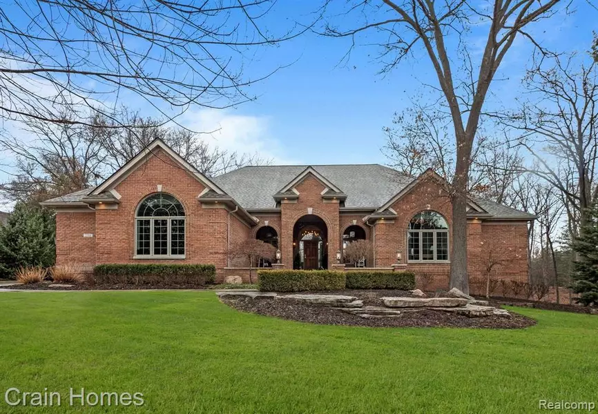 1200 Deer Path Trail, Oxford, MI 48371