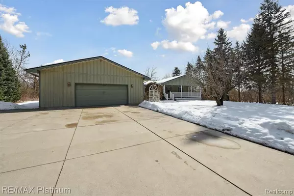 Fowlerville, MI 48836,6140 OWOSSO Road