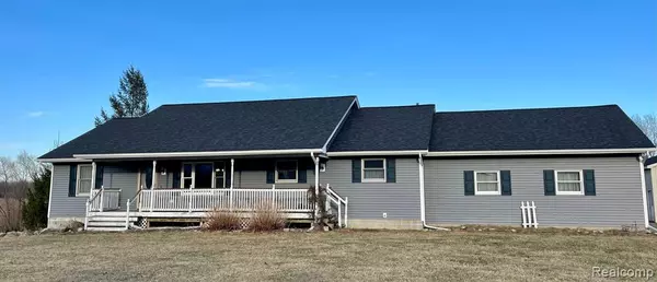 Imlay City, MI 48444,2368 N BLACKS CORNERS Road