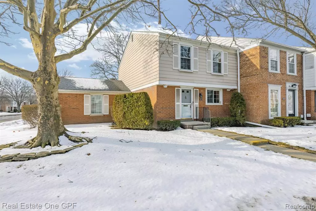 Saint Clair Shores, MI 48080,1070 WOODBRIDGE Street