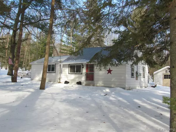 Prudenville, MI 48651,3821 S TOWNLINE Road