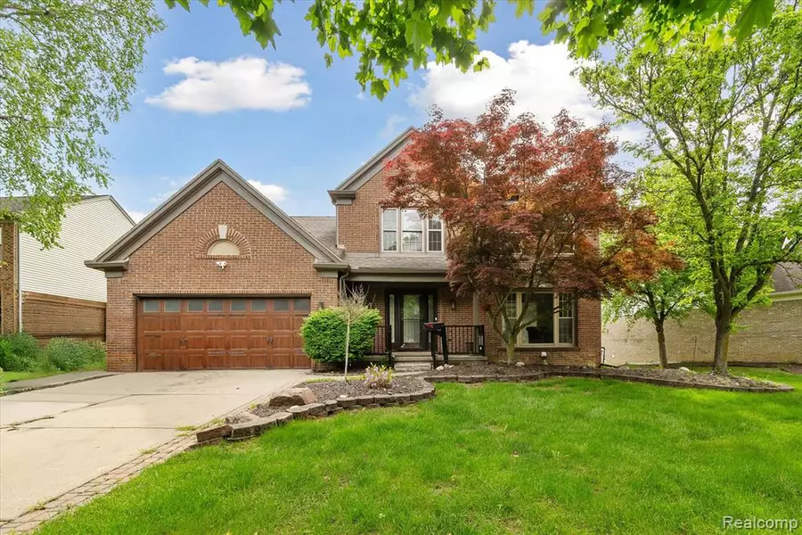 1869 MIDCHESTER Drive, West Bloomfield, MI 48324