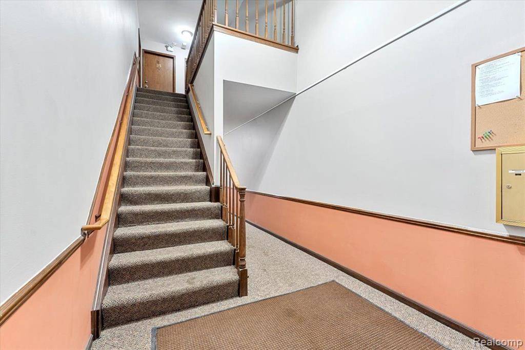 Grosse Ile, MI 48138,8533 MATHIAS Drive