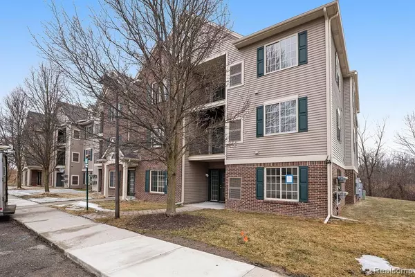 Grand Blanc, MI 48439,14107 PINEHURST Lane