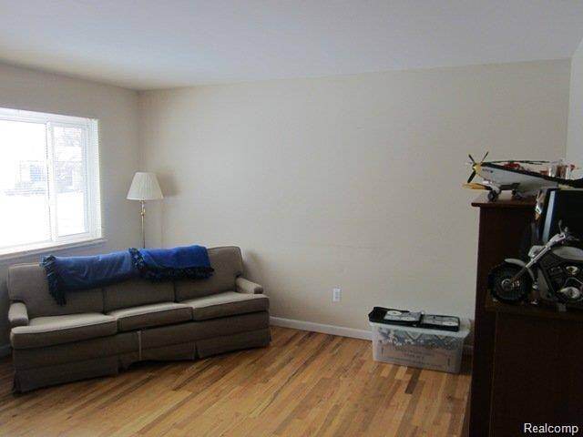 Clinton Twp, MI 48035,20715 STAFFORD Street