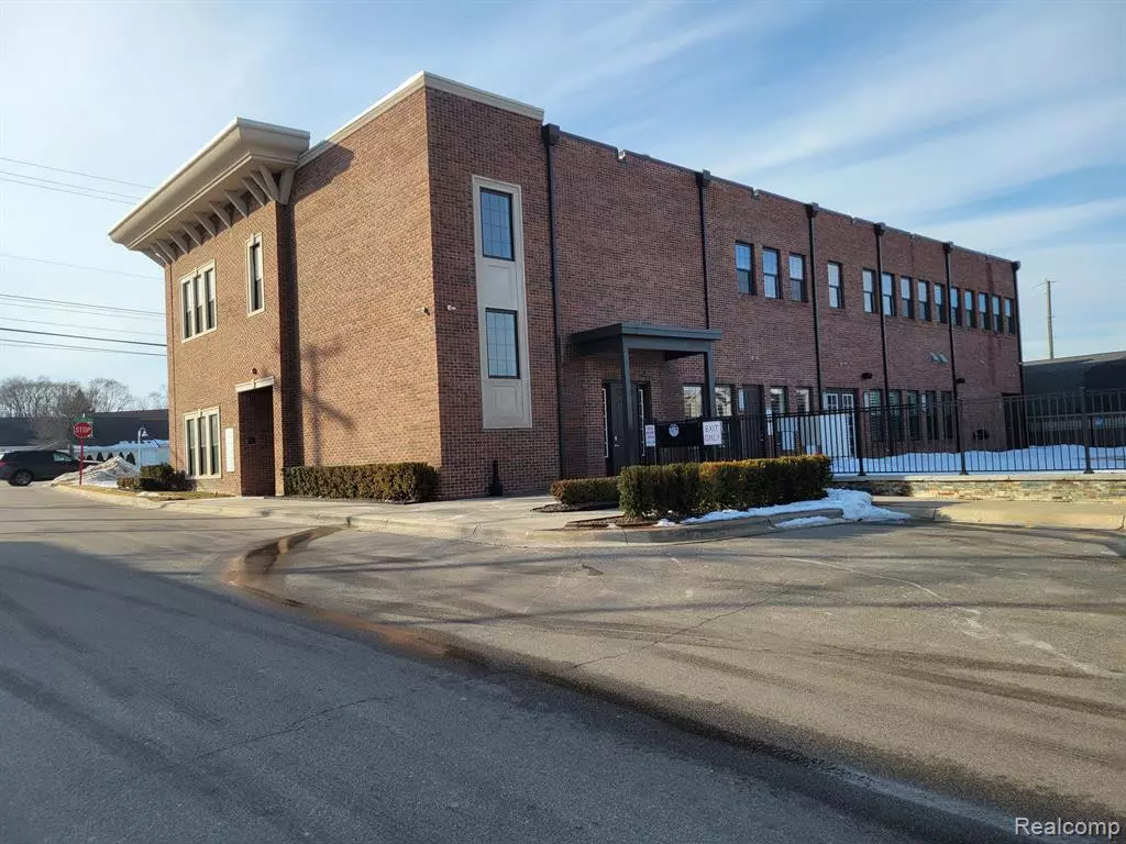 Shelby Twp, MI 48316,53200 VAN DYKE Avenue