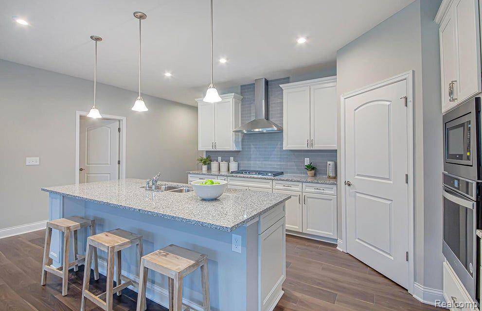 Macomb, MI 48044,50635 Beckett Court