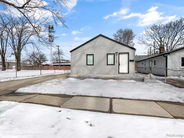 Hazel Park, MI 48030,148 W MAHAN Avenue