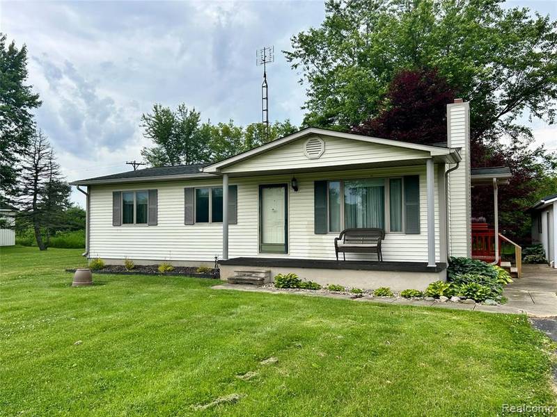 6577 N LAPEER Road, Fostoria, MI 48435